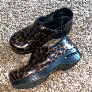 Dansko nursing shoes